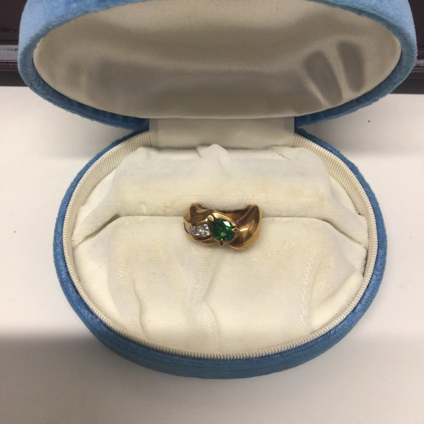 名古屋で指輪、宝石買取なら当店で！！。