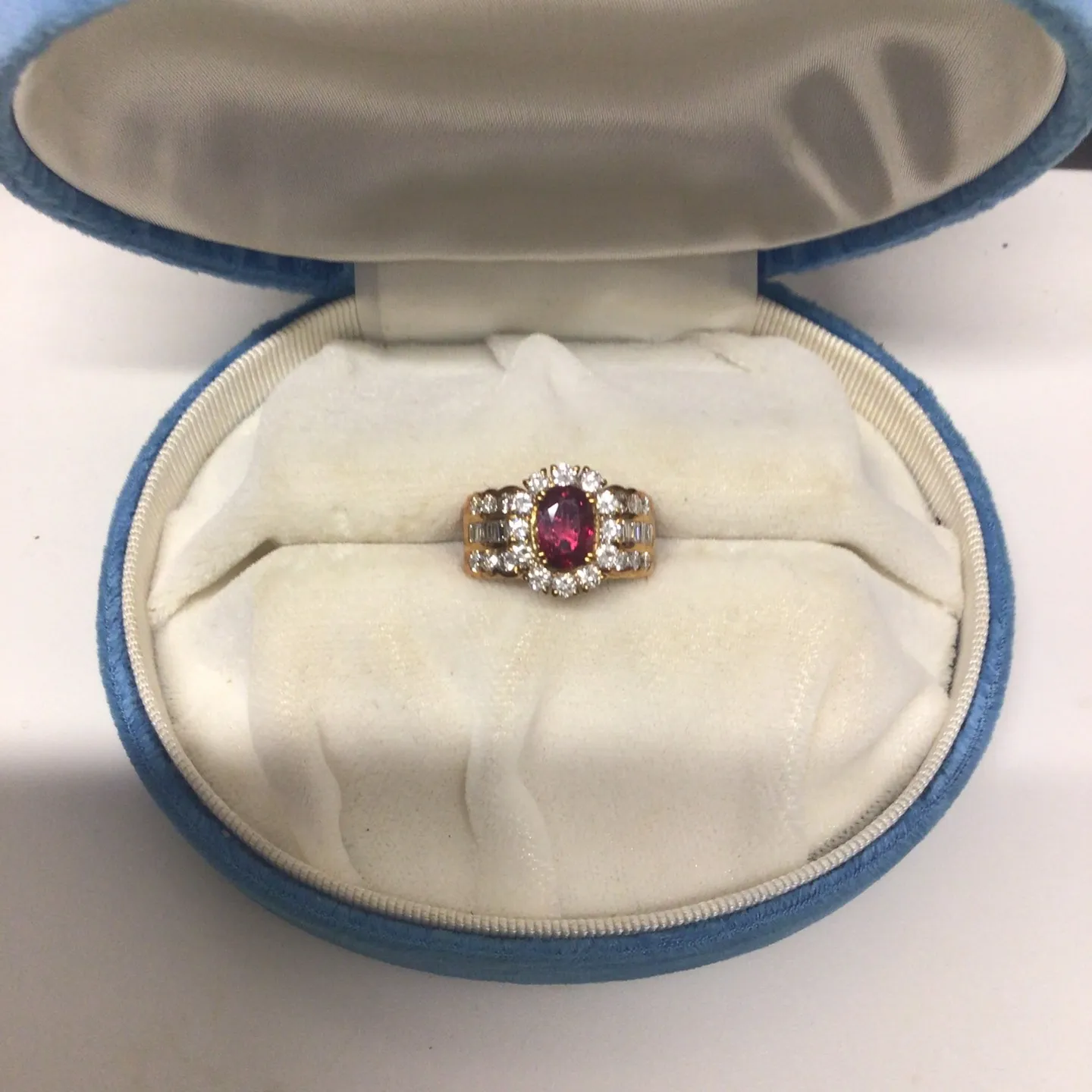 名古屋で指輪、宝石買取なら当店で！！。