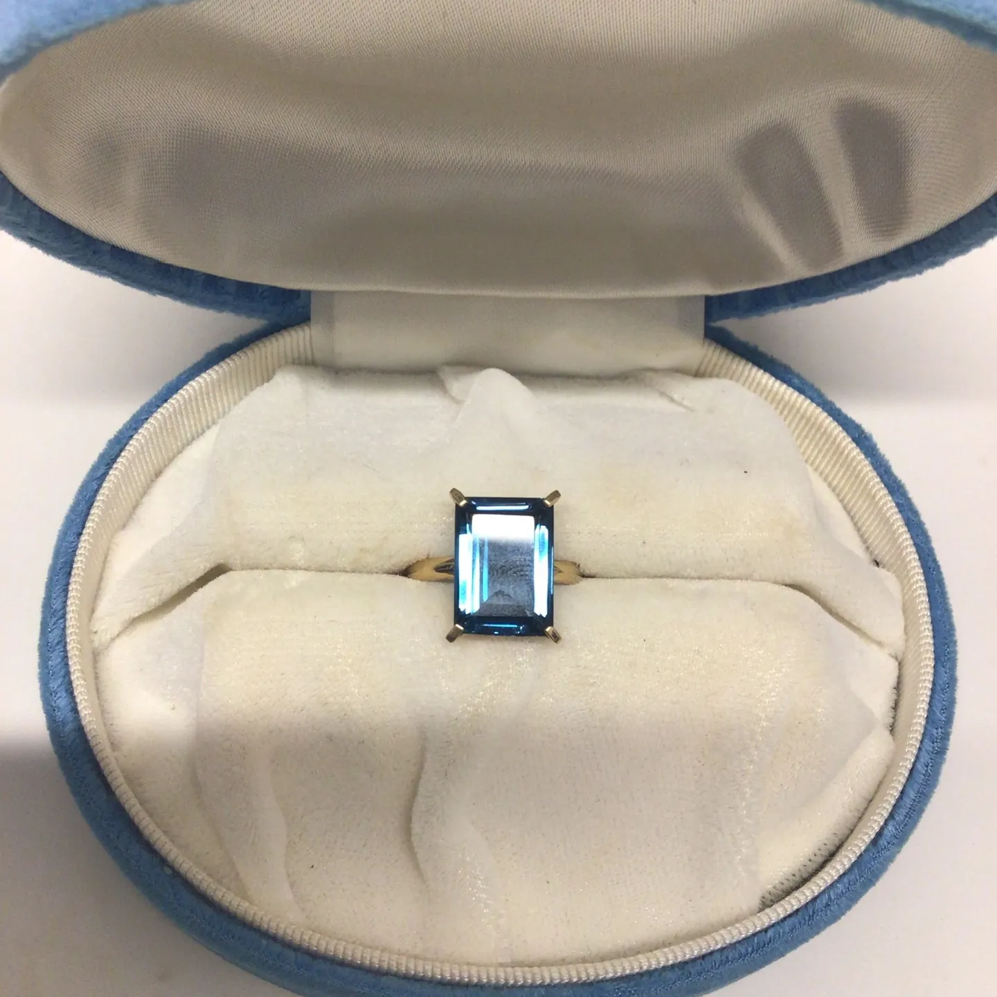 名古屋で指輪、宝石買取なら当店で！！。