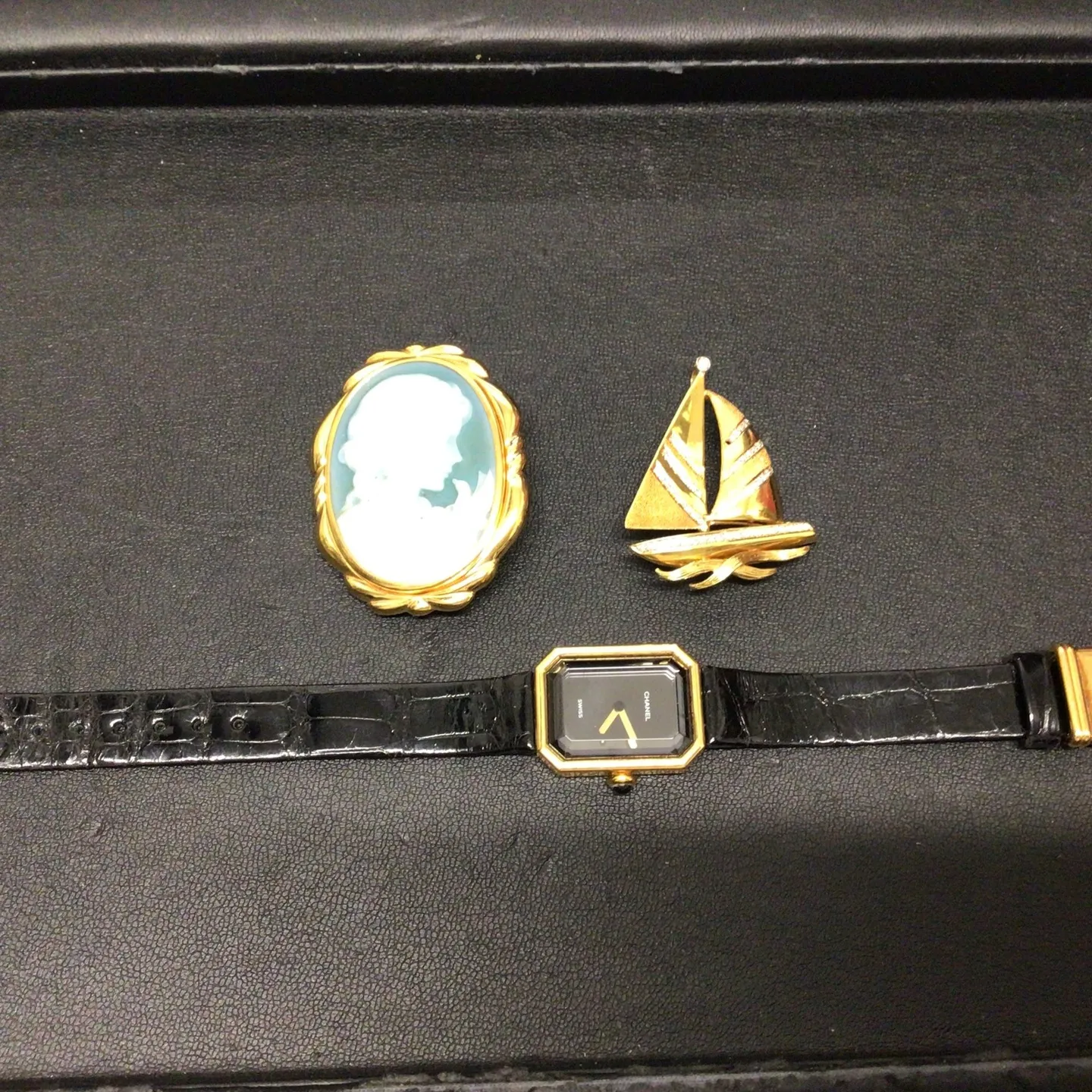 名古屋で指輪、宝石買取なら当店で！！。